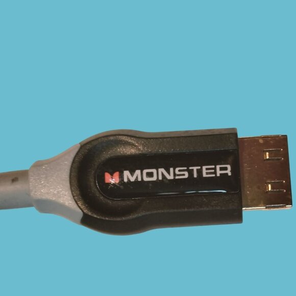 Monster High Speed HDMI Cable Ethernet 5ft HD Video Audio Compatible All Brands - Picture 7 of 7